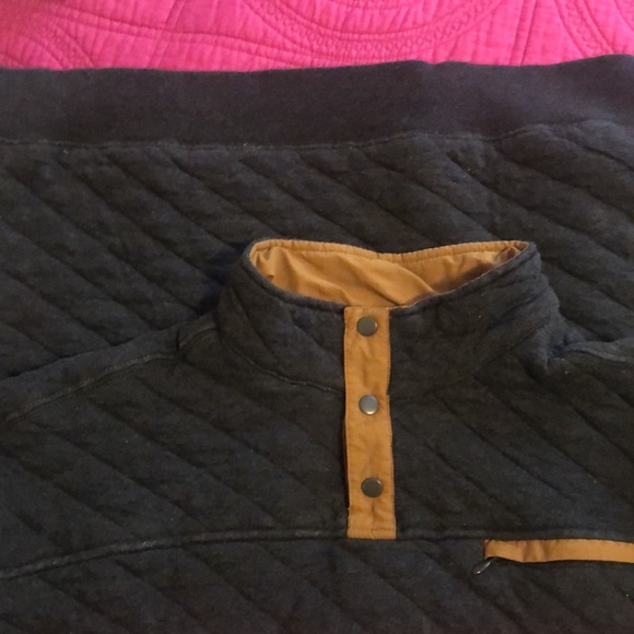 Quilted mens snap pullover. - Picture 3 of 6